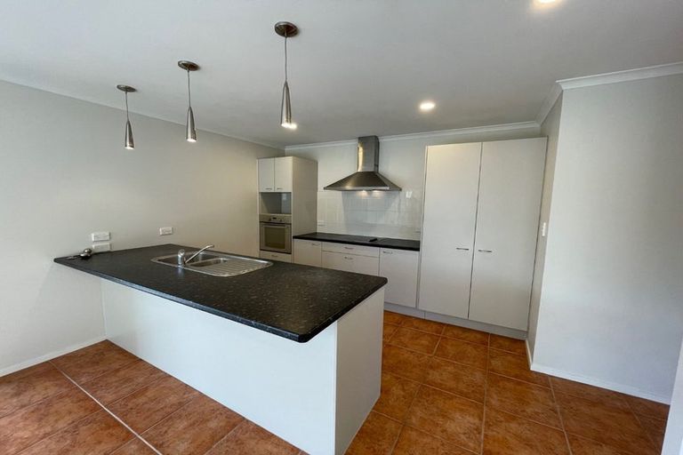 Photo of property in 63 Pyle Road West, One Tree Point, 0118