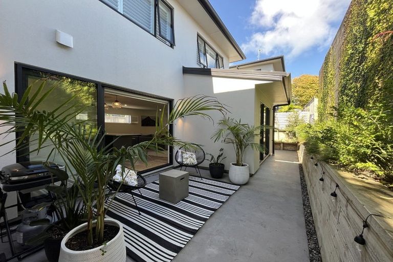 Photo of property in 92a Lemon Street, New Plymouth, 4312
