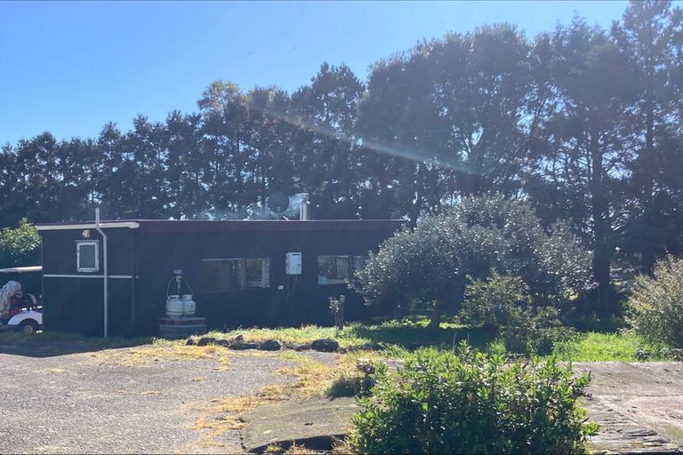 Photo of property in 1347 South Road, Kaitake, New Plymouth, 4374