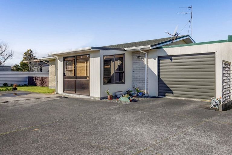Photo of property in 36a Caledonia Street, Hawera, 4610