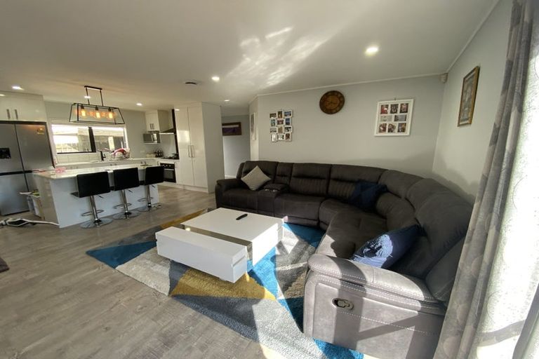 Photo of property in 13a Clarice Place, Takanini, 2112