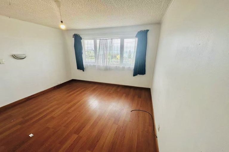 Photo of property in 35a Wade River Road, Stanmore Bay, Whangaparaoa, 0932