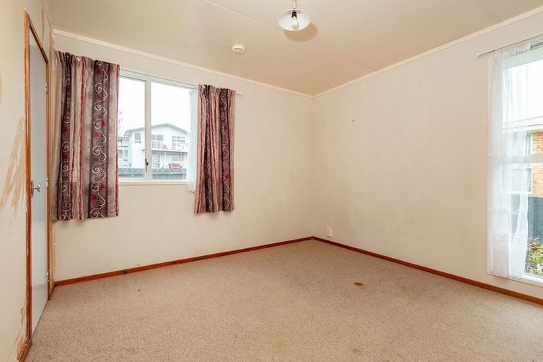 Photo of property in 55 Harrington Road, Henderson, Auckland, 0610