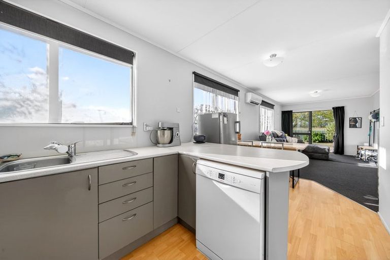 Photo of property in 74 New York Street, Martinborough, 5711