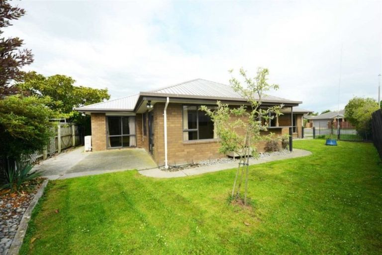 Photo of property in 130 Saint Johns Street, Bromley, Christchurch, 8062