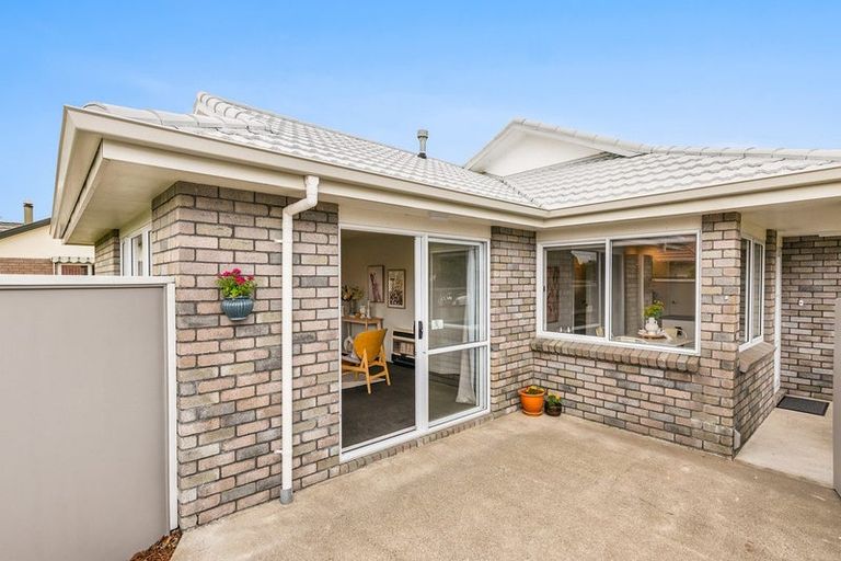 Photo of property in 24 Rangiatea Street, Paraparaumu Beach, Paraparaumu, 5032