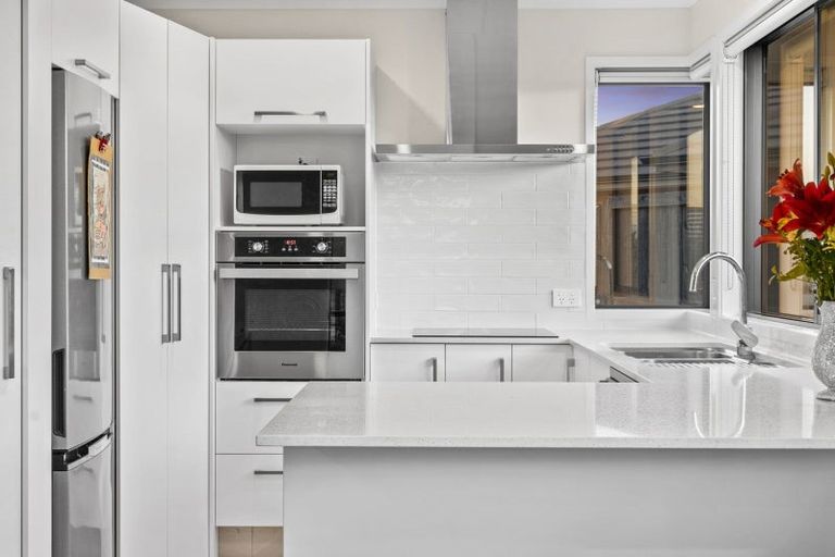 Photo of property in 5 Warlock Way, Papamoa, 3118