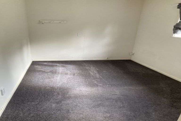 Photo of property in 17 Glasgow Street, Takaro, Palmerston North, 4412