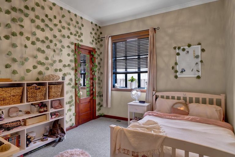 Photo of property in 70 Victoria Street, Hawera, 4610