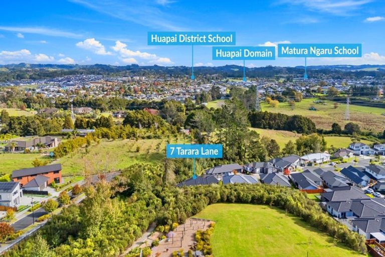 Photo of property in 7 Tarara Lane, Kumeu, 0810