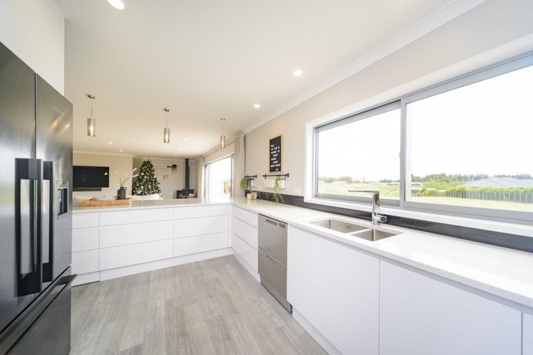 Photo of property in 15 Highland View Drive, Tokomaru, Palmerston North, 4474