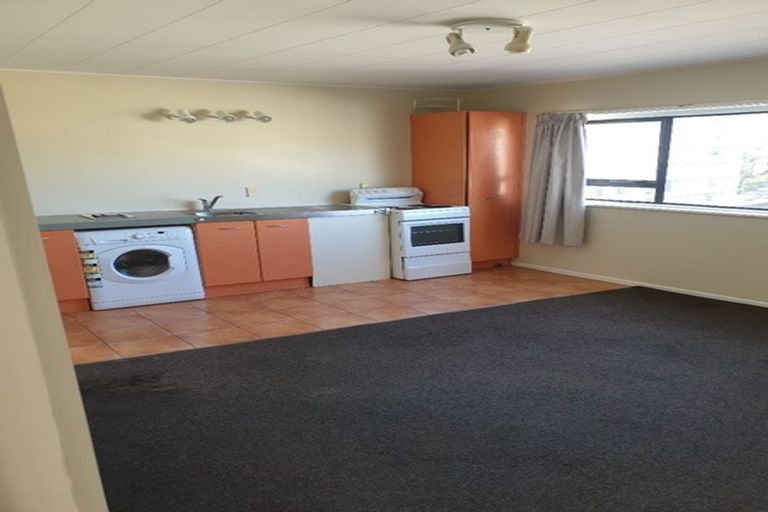 Photo of property in 9/52 Russell Terrace, Berhampore, Wellington, 6023