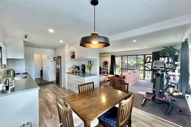 Photo of property in 8 Clement Place, Greenmeadows, Napier, 4112