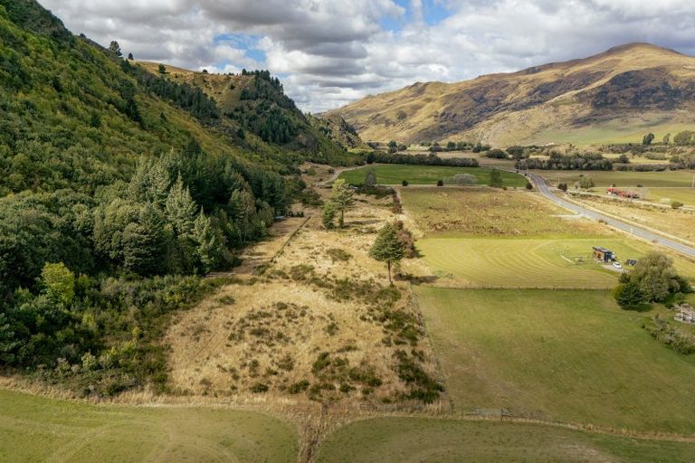 Photo of property in 8 East Road, Athol, 9793