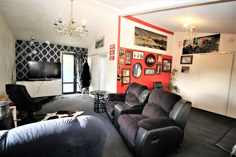 Photo of property in 3 Richardson Street, Woodville, 4920