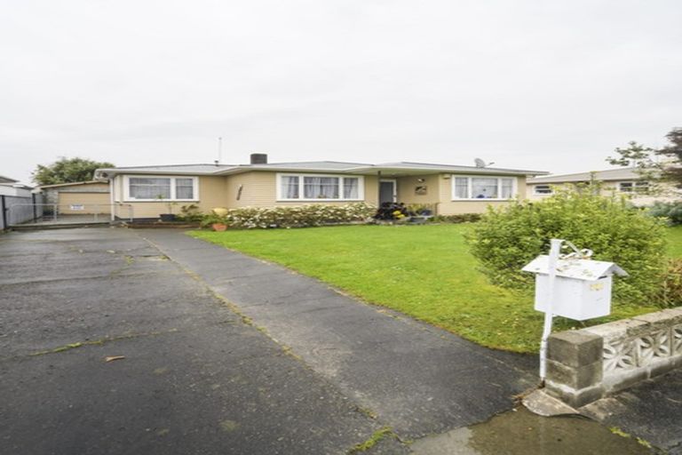Photo of property in 24 Pembroke Street, Highbury, Palmerston North, 4412