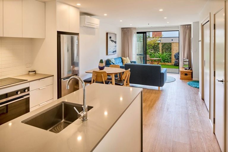 Photo of property in 10/564 High Street, Boulcott, Lower Hutt, 5010