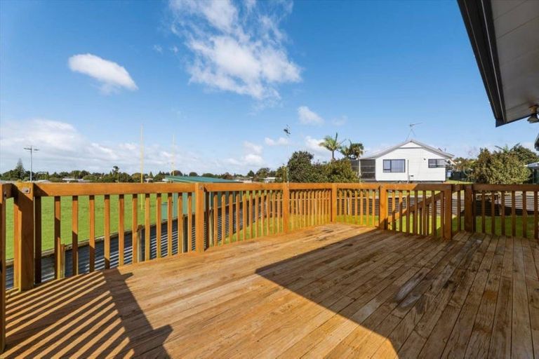 Photo of property in 54 Atuaroa Avenue, Te Puke, 3119