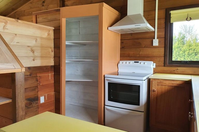 Photo of property in 144 Taupaki Road, Taupaki, Henderson, 0782