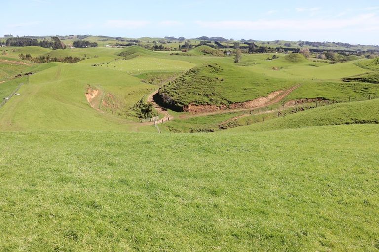 Photo of property in 98 Lincoln Road, Inglewood, 4389