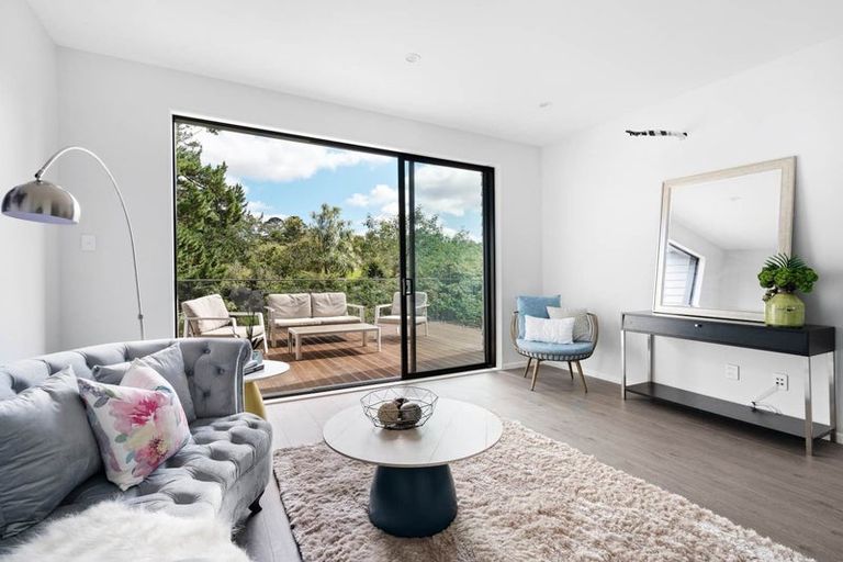 Photo of property in 5/3 Kaimai Avenue, Massey, Auckland, 0614