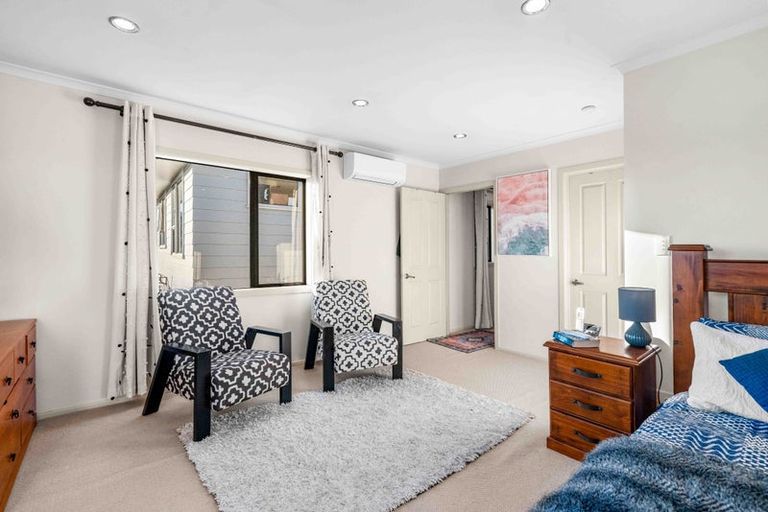 Photo of property in 22a Marvon Downs Avenue, Pakuranga Heights, Auckland, 2010