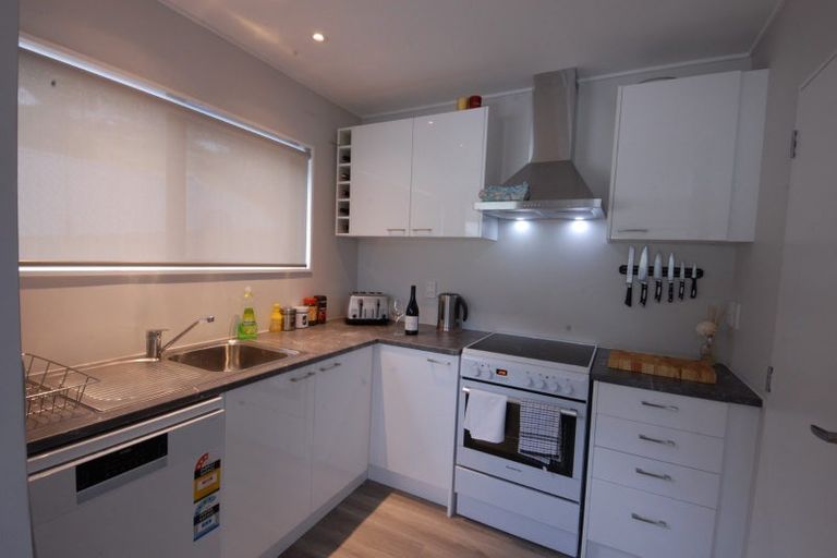 Photo of property in 8b Watts Road, Fernhill, Queenstown, 9300