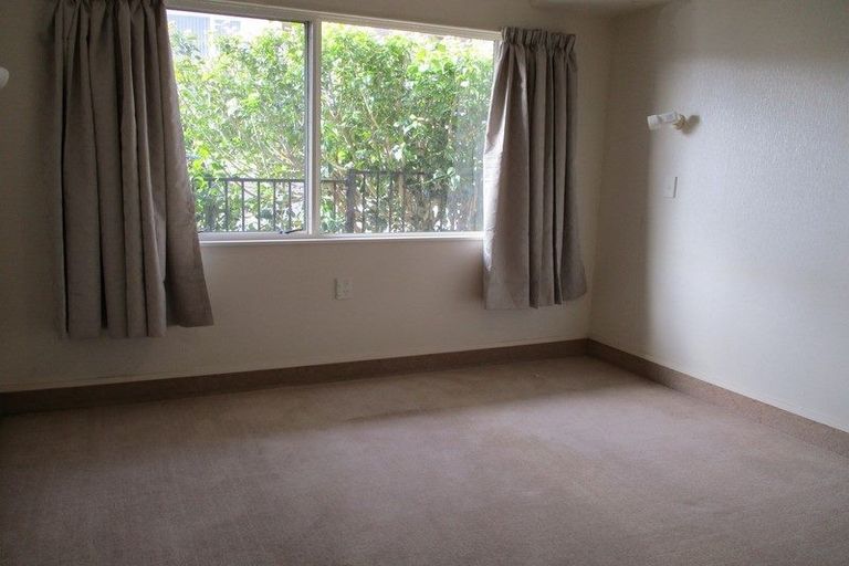 Photo of property in 8/492 Otumoetai Road, Otumoetai, Tauranga, 3110
