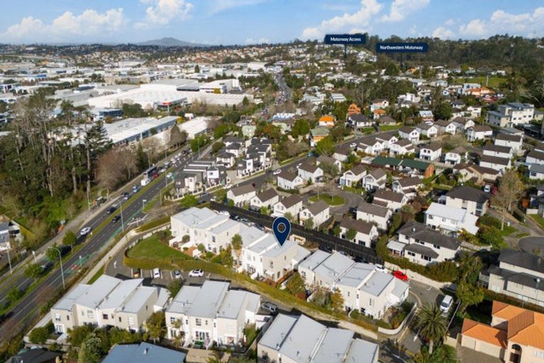 Photo of property in 18/40 Scarlet Oak Drive, Schnapper Rock, Auckland, 0632