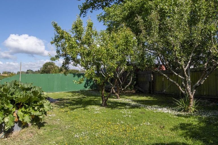 Photo of property in 27 Roseness Street, Palmerston, 9430