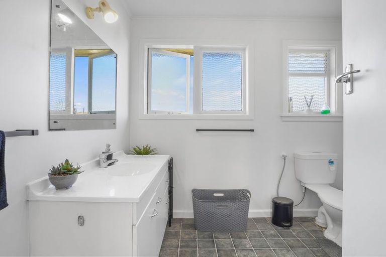 Photo of property in 13 Wycola Avenue, Hei Hei, Christchurch, 8042