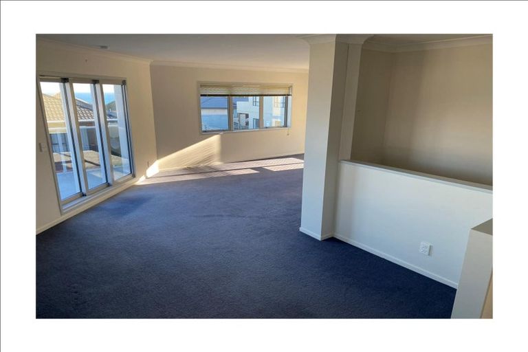 Photo of property in 20 Bowes Crescent, Strathmore Park, Wellington, 6022