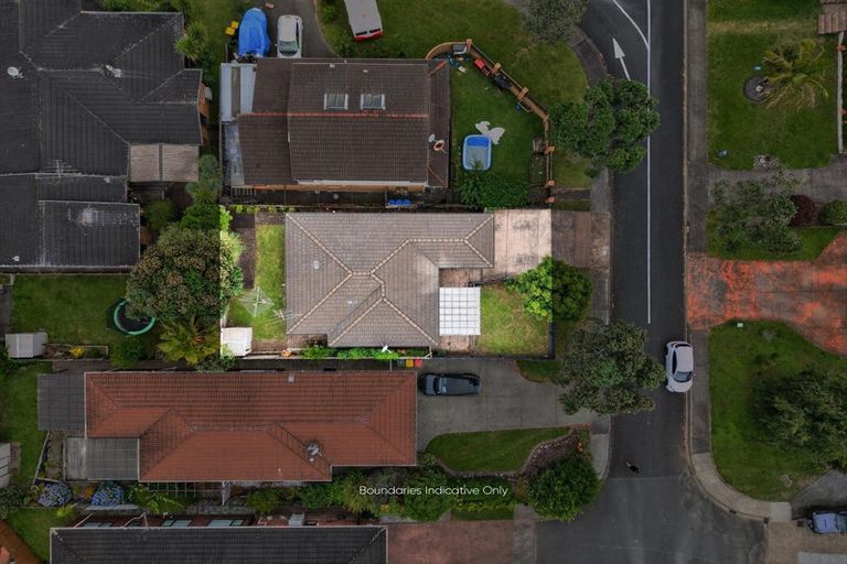 Photo of property in 2/19 Sailfish Drive, West Harbour, Auckland, 0618