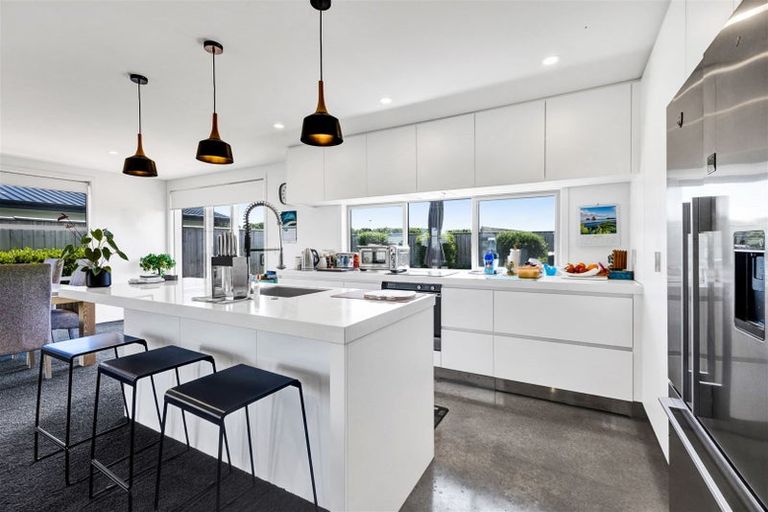 Photo of property in 22 Wills Road, Bell Block, New Plymouth, 4312