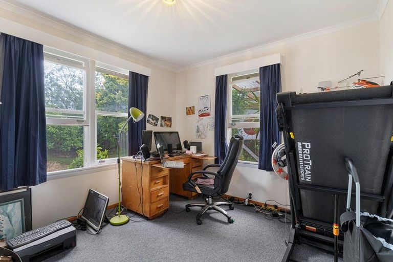 Photo of property in 12 Dixon Street, Carterton, 5713