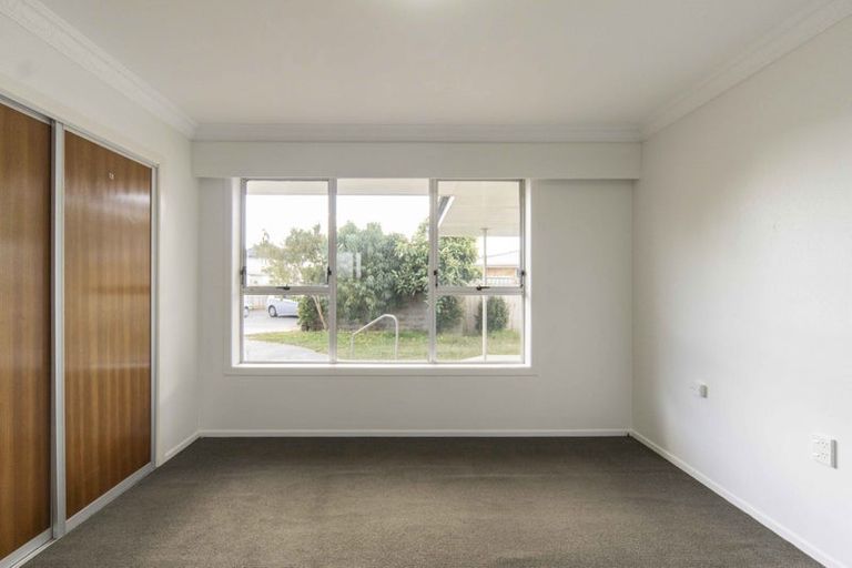 Photo of property in 142 Clarkin Road, Fairfield, Hamilton, 3214