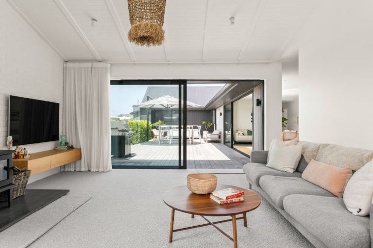 Photo of property in 17 Sandy Cove, Wainui, Gisborne, 4010