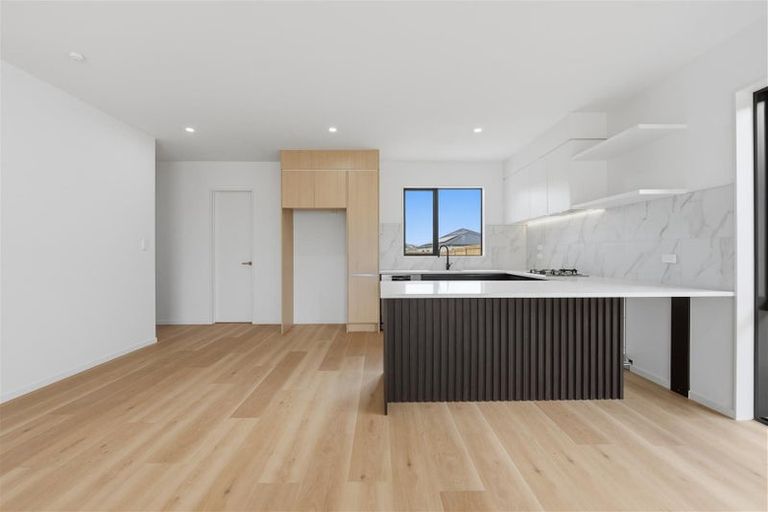 Photo of property in 8 Kakano Street, Clevedon, 2582