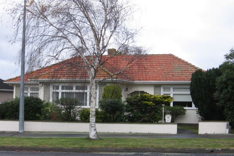 Photo of property in 35 Franklin Avenue, Hokowhitu, Palmerston North, 4410