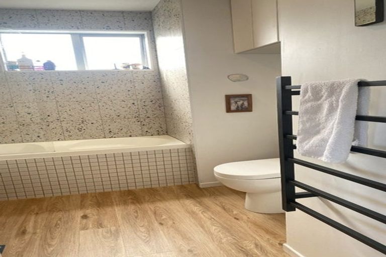 Photo of property in 325/26 Morningside Drive, Morningside, Auckland, 1025