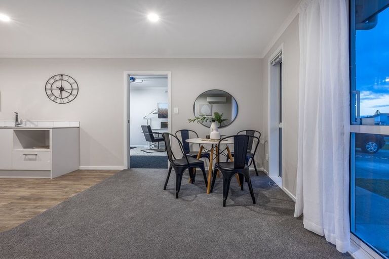 Photo of property in 87 Hinemoa Street, Levin, 5510
