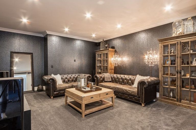 Photo of property in 2 Otaihanga Road, Paraparaumu Beach, Paraparaumu, 5032