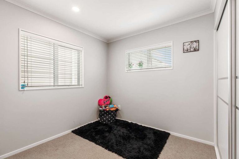 Photo of property in 51 Tribute Loop, Takanini, 2112