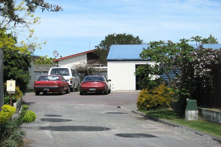 Photo of property in 16 Kalmia Place, Kaiapoi, 7630