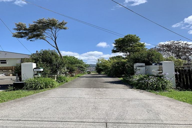 Photo of property in 121d Sunnyside Road, Sunnyvale, Auckland, 0612
