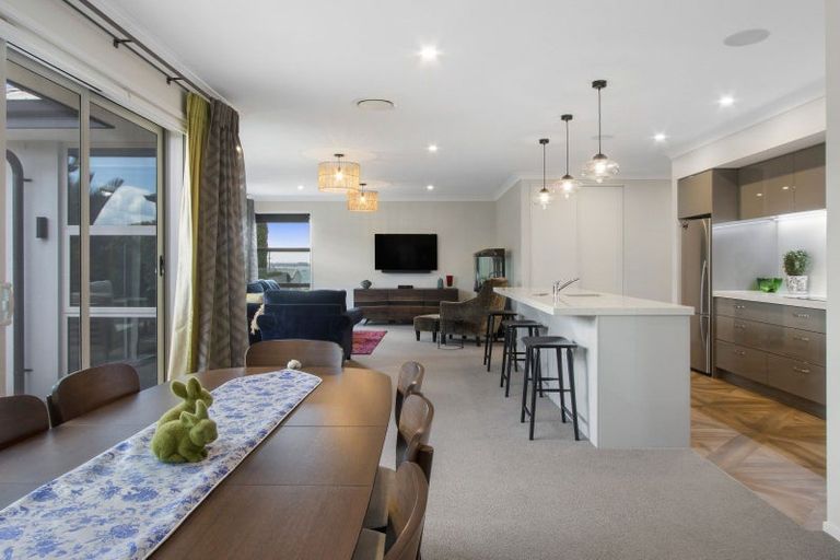 Photo of property in 9 Wairere Rise, Omokoroa, 3114