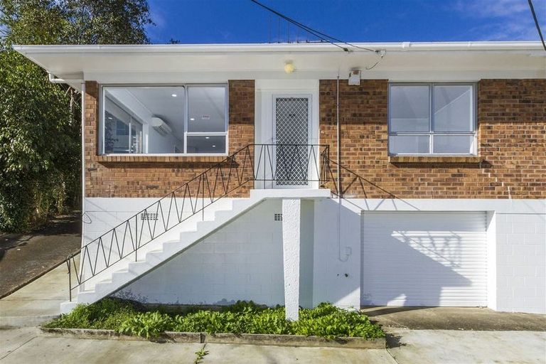 Photo of property in 29b Archers Road, Hillcrest, Auckland, 0629