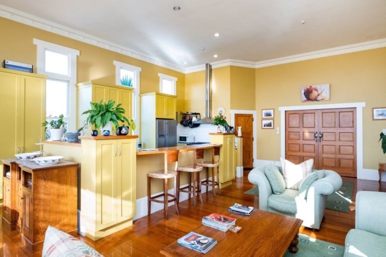 Photo of property in Mchardy Homestead, 11 Bracken Street, Hospital Hill, Napier, 4110