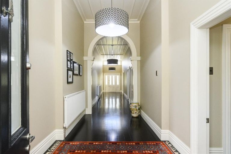 Photo of property in 16 Bond Street, Marton, 4710