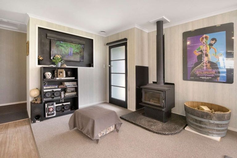 Photo of property in 11 Bovis Street, Shannon, 4821